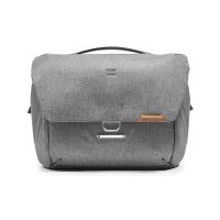   Peak Design Everyday Messenger 13L v2 táska (hamuszürke) (használt)