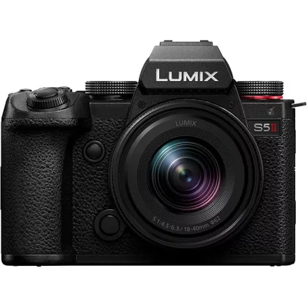 Panasonic Lumix S5 II MILC fényképezőgép kit (18-40mm f/4.5-6.3)