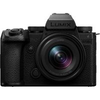 Panasonic Lumix S DC-S5 IIX kit (18-40mm f/4.5-6.3)