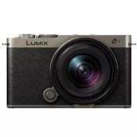   Panasonic Lumix S9 MILC fényképezőgép kit (18-40mm f/4.5-6.3) (fekete/titán)