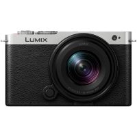   Panasonic Lumix S DC-S9 kit (18-40mm f/4.5-6.3) Black/Silver (fekete/ezüst)