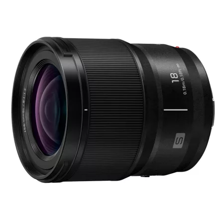 Panasonic Lumix S 18mm f/1.8 objektív