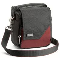 ThinkTank Mirrorless Mover 10 válltáska (mélyvörös)