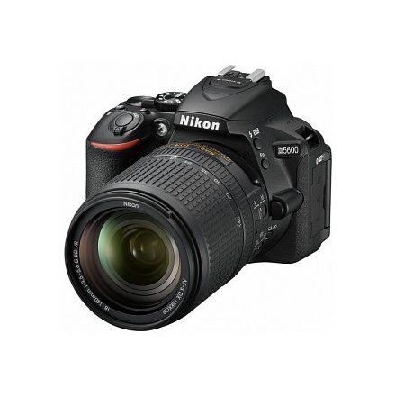 Nikon D5600 kit (DX 18-140mm f/3.5-5.6 VR)