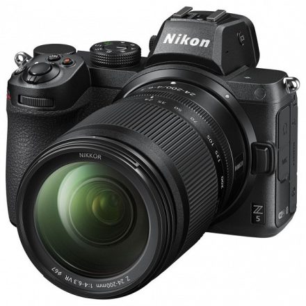 Nikon Z5 kit (24-200mm f/4-6.3 VR)