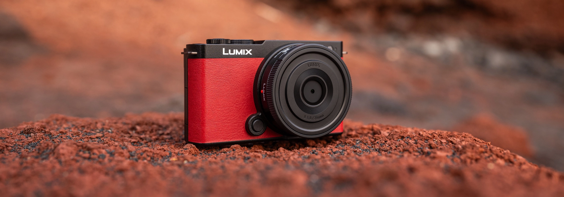 Bejelentés: Panasonic Lumix S DC-S9