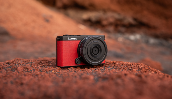 Bejelentés: Panasonic Lumix S DC-S9