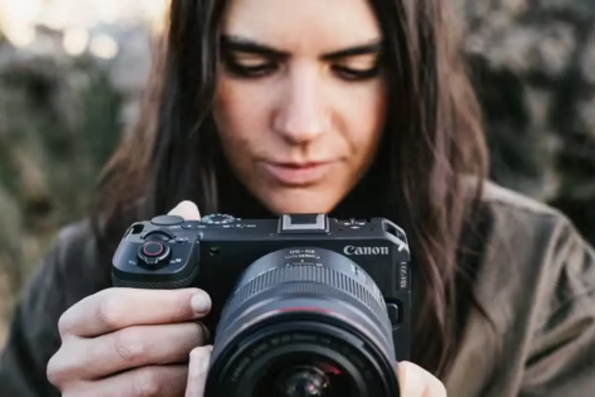 Canon RF 20-50mm F4L IS USM PZ videós használat közben