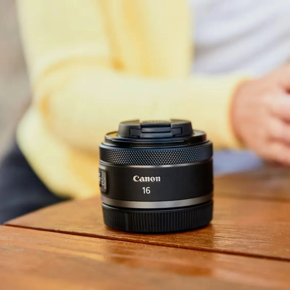 Canon RF 16mm f/2.8 STM objektív